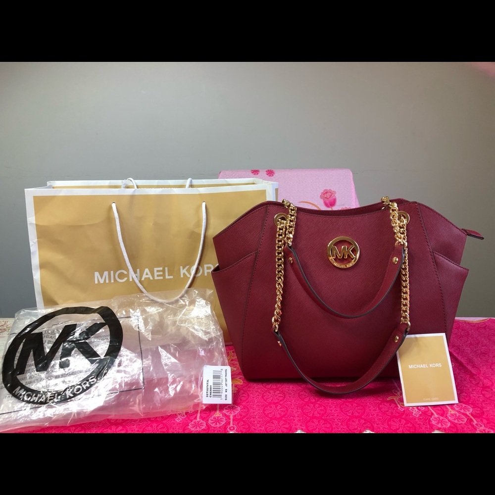 MICHAEL KORS